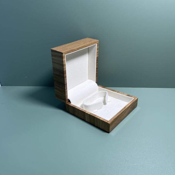 제품은 매달리는 단순한 둥근 팔찌 목걸이 선물을 이어링 반지를 위한 나무로 된 용지 보석 박스를 맞추어줍니다