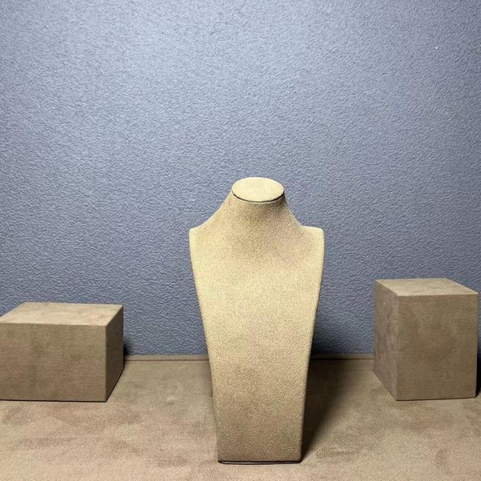 갈색인 벨벳 같은 초극세사 목걸이 매체 소 자작농 입지 디스플레이 보석은 판매점 행사 쇼를 위한 마네킹 불황 보석 조직자 디스플레이를 세웁니다